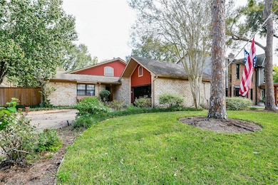 9123 Chesney Downs Dr, Houston, TX 77083 - photo 2