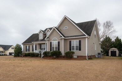 418 Milton Dr, Winterville, NC 28590 - photo 2