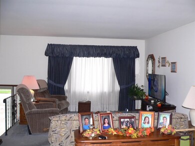 840 Tyler Ave, Dyer, IN 46311 - photo 3