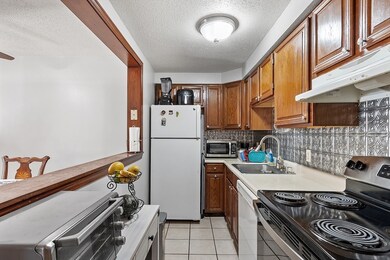1179 Grafton St, Worcester, MA 01604 - photo 4