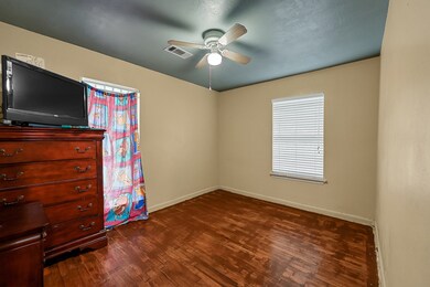 6739 Madrid St, Houston, TX 77021 - photo 6