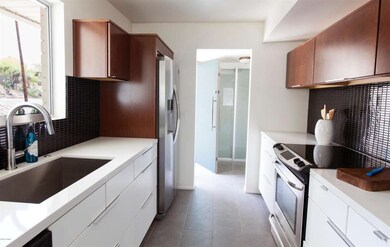MLS 3 2014 0425 Firefly 17th Street-031