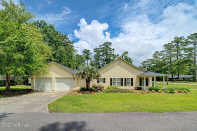 321 S Bennett St, Burgaw, NC 28425 - photo 6