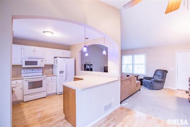 1444 W 46th St, Davenport, IA 52806 - photo 4