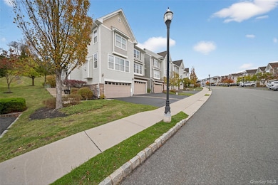 1404 Hawthorn Way, New Windsor, NY 12553 - photo 2