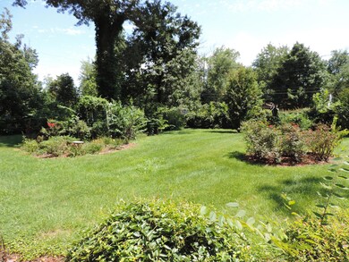 6405 Cooper Chapel Rd, Louisville, KY 40229 - photo 3