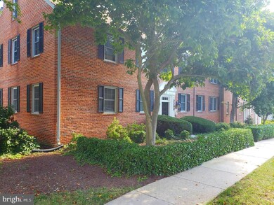 2200 Washington Ave unit 203, Silver Spring, MD 20910 - photo 3