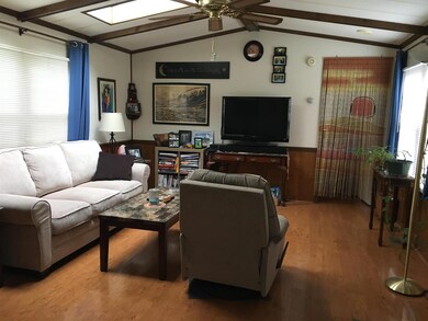 25 Tricia St, Seabrook, NH 03874 - photo 6