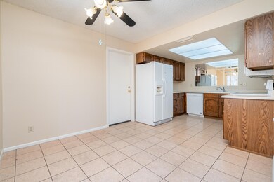 3407 N Pleasant Dr, Chandler, AZ 85225 - photo 5