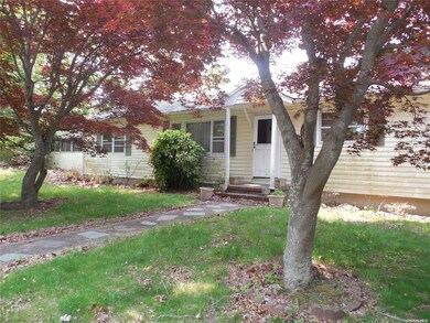 375 Factory Ave, Mattituck, NY 11952 - photo 2