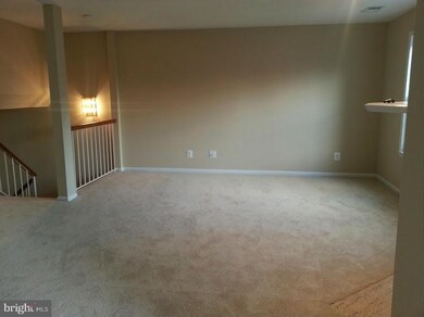 12893B Grays Pointe Rd unit B, Fairfax, VA 22033 - photo 3