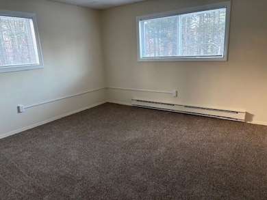 131J Capitol Hill Dr, Londonderry, NH 03053 - photo 3