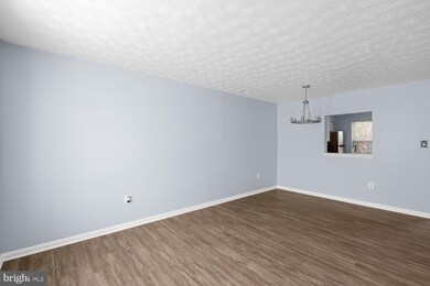 18646 Winding Creek Place, Germantown, MD 20874 - photo 6