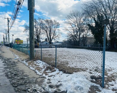 1360-1370 Merrick Rd, Lindenhurst, NY 11757 - photo 4