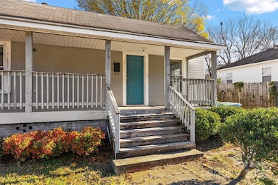 219 Link St, Fort Mill, SC 29715 - photo 2