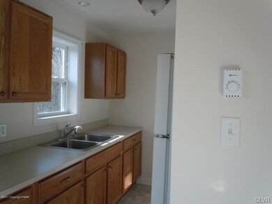115 Balliet Ct unit 3, Saylorsburg, PA 18353 - photo 3