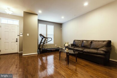 7254 Dorchester Woods Ln, Hanover, MD 21076 - photo 2