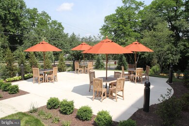 9430 Silver King Ct unit 109, Fairfax, VA 22031 - photo 7