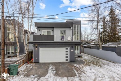 02-Exterior Front-DW-4204