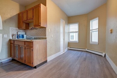 25 Oakland Ave unit 2F, Everett, MA 02149 - photo 6