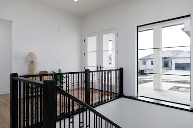 Foyer/Stairs
