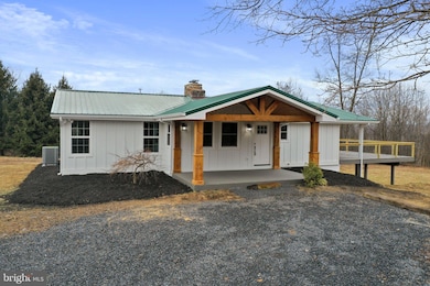 350 Potomac Ridge Ln, Berkeley Springs, WV 25411 - photo 6