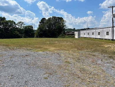 945 Riverbend Rd, Dalton, GA 30721 - photo 2