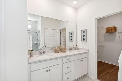 Carlyle master bath 2
