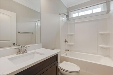 196 Balmoral Ct unit 101, Burlington, NC 27215 - photo 7