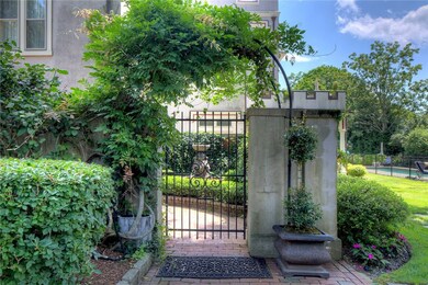 97 Old Beach Rd unit B, Newport, RI 02840 - photo 3