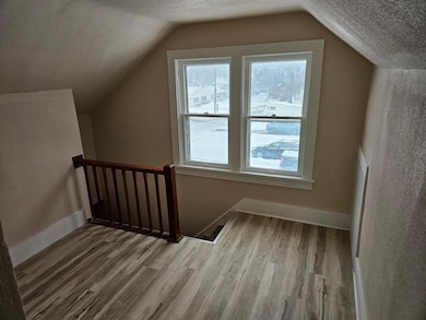 1319 E 37th St, Des Moines, IA 50317 - photo 7