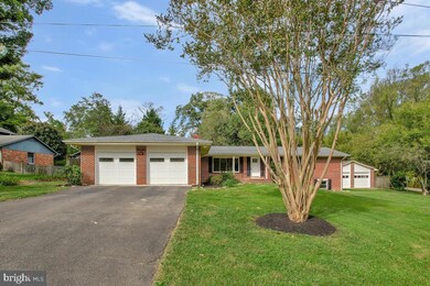 564 Second St, Gambrills, MD 21054 - photo 2