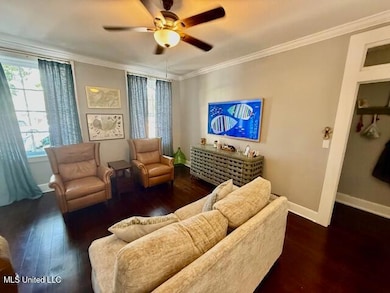 129 S Commerce St, Natchez, MS 39120 - photo 2