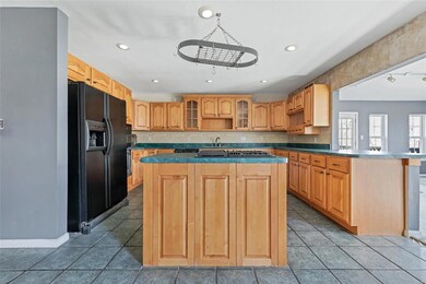 10 Oakside Dr, Collinsville, IL 62234 - photo 5