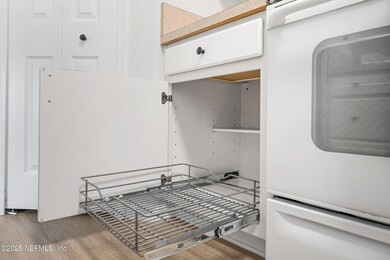 6_7801 point meadows dr unit 2307 edit-1