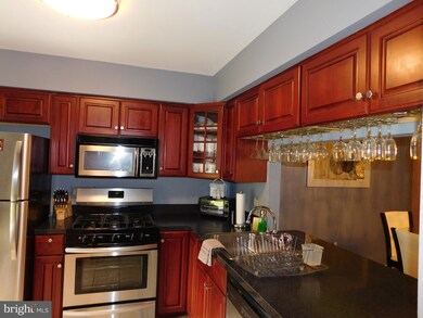406 Paddock Ct unit 406, Sewell, NJ 08080 - photo 4