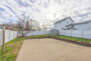 13 Trader St, Uniontown, PA 15401 - photo 3