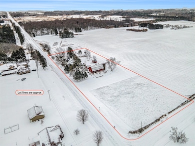 1529 W Hansen Rd, Scottville, MI 49454 - photo 3