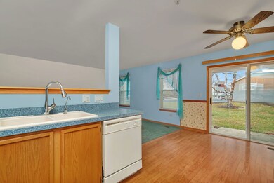 21230 W Walnut Dr unit A, Plainfield, IL 60544 - photo 5