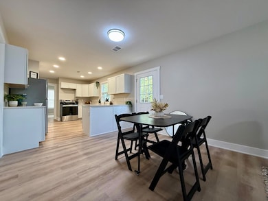 1221 Sanford St, Muskegon, MI 49441 - photo 7