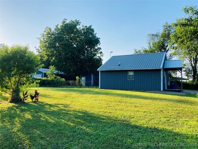 102 W Cypress St, Cushing, OK 74023 - photo 4