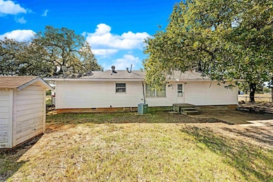 282096 Andrews Dr, Comanche, OK 73529 - photo 6