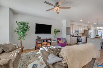 3607 Moffat St, Scottsville, VA 22902 - photo 6