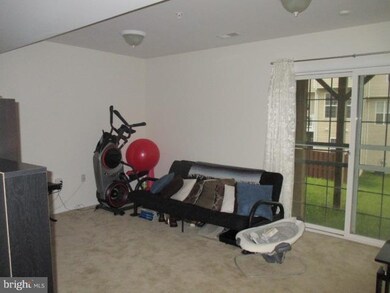 110 Gray St, Capitol Heights, MD 20743 - photo 5