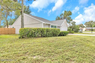 3035 Hampstead Dr-3
