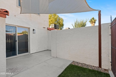 2802 E Beck Ln unit 2, Phoenix, AZ 85032 - photo 5