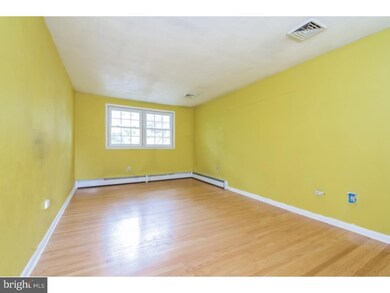 547 Hillside Dr, Lansdale, PA 19446 - photo 4