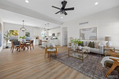 453 Chantilly Ct, Warrenton, MO 63383 - photo 5