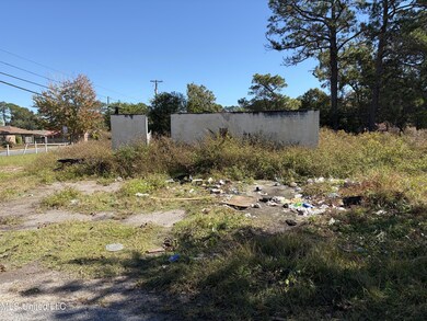 6118 Frederick St, Moss Point, MS 39563 - photo 2