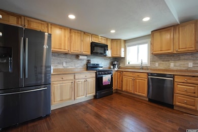 215 Aster St, Casper, WY 82604 - photo 4